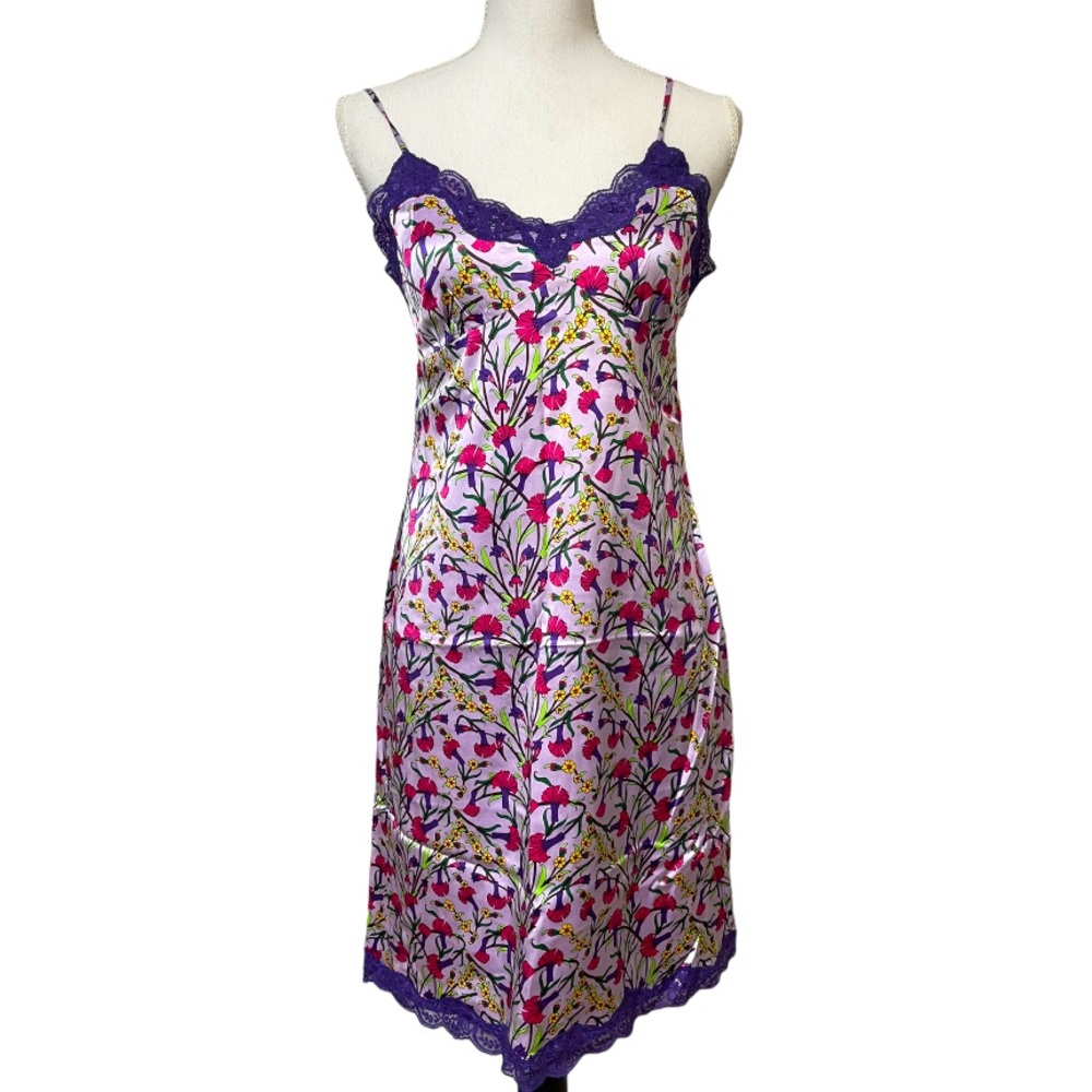 Gorgeous floral slip dress with lace trim